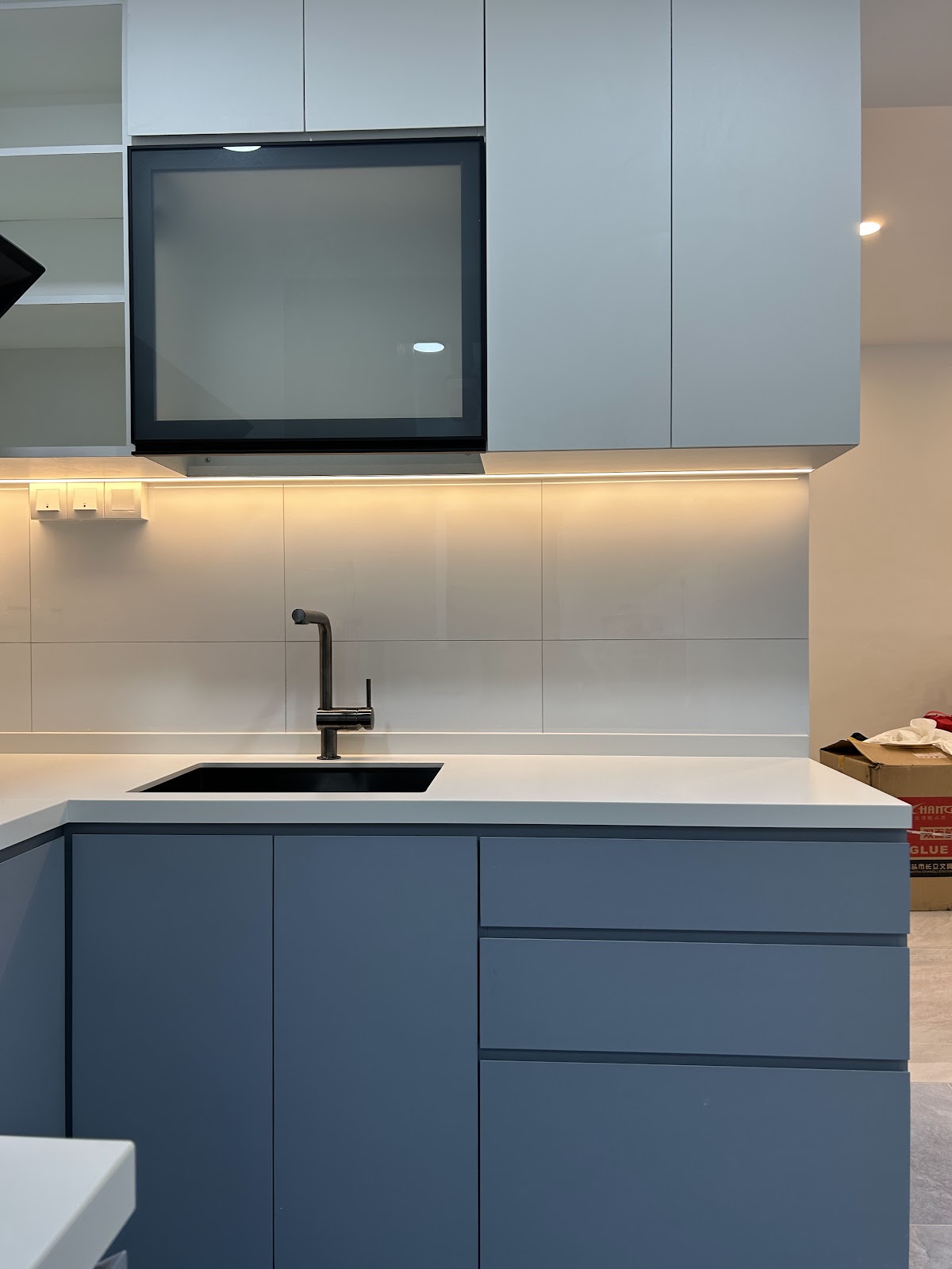 Aston Mansion | Residential | Condominium — photo 3