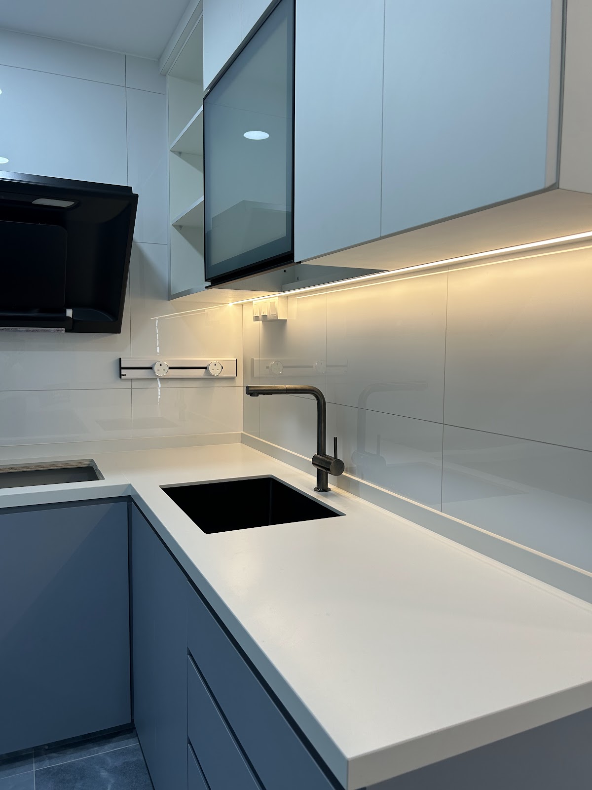 Aston Mansion | Residential | Condominium — photo 4